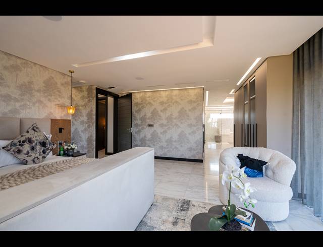 6 BEDROOM GATED ESTATE FOR SALE IN UMHLANGA CENTRAL